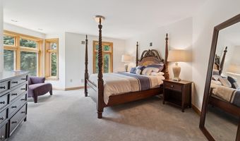 1653 Chapel Ridge Ln, Adams Twp., PA 16046