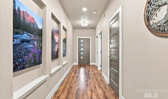 857 N River Path Ln, Boise, ID 83703