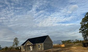 155 Peach Ln, Baxley, GA 31513