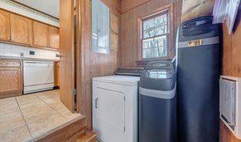 212 W W Ln, Asbury, WV 24916