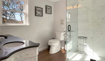 89 Narrow Ln, Charlestown, RI 02813