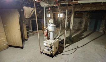 524 E 7th St, Alton, IL 62002