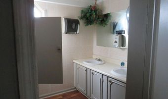 67 Bridge St, Amsterdam, NY 12010