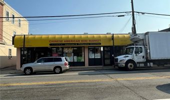 834 Park Ave, Cranston, RI 02910