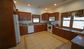 515 2nd Ave, Ackley, IA 50601
