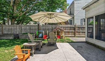 24 Westlyn Ct, Albany, NY 12203