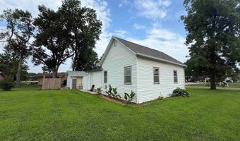84 Hardy St, Akron, IA 51001