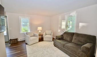 71 Baldwin Dr, Bangor, ME 04401