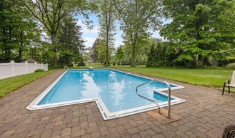 876 S Brooksvale Rd, Cheshire, CT 06410