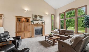 2917 E FALLCREEK Ln, Appleton, WI 54913