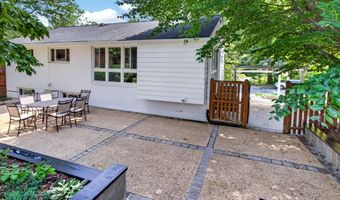 10228 HATHERLEIGH Dr, Bethesda, MD 20814
