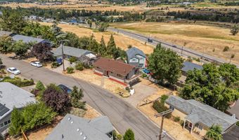 1179 N Main St, Ashland, OR 97520