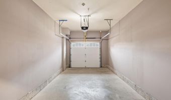 43032 STUARTS GLEN Ter 102, Ashburn, VA 20148