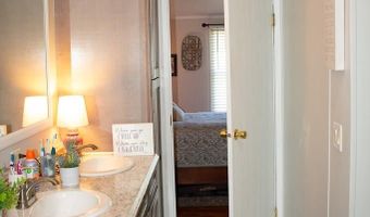 7725 Medical Center Rd, Axton, VA 24054