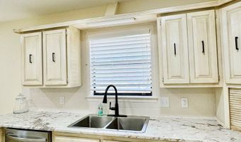 810 NE Ave F, Andrews, TX 79714