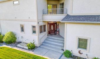 1408 Riverwood Dr, Bismarck, ND 58504