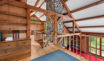269 Knowles Hill Rd, Alexandria, NH 03222