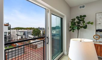 1516 E CAPITOL St NE, Washington, DC 20003