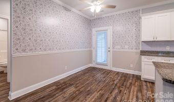 939 Old Stagecoach Rd, Camden, SC 29020