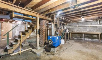 218 Breezy Hill Rd, Barton, VT 05822