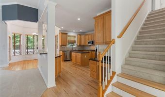 925 York Cv, Alpharetta, GA 30004