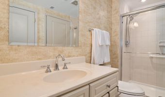 5 PARK Pl 102, Annapolis, MD 21401