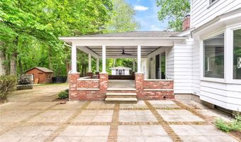 14 Reservoir Ave, Johnston, RI 02919