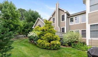2 Seal Island Rd, Bristol, RI 02809