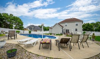 37 Hannah Lee Rd, Barnegat, NJ 08005