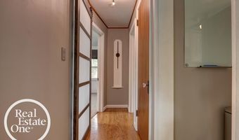 15560 Mclain Ave, Allen Park, MI 48101