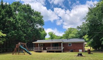 6905 Harlow Dr, Archdale, NC 27263