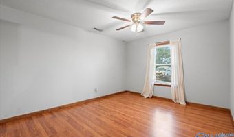 2097 Needmore Rd, Albertville, AL 35950