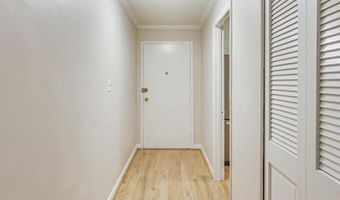 10501 MONTROSE Ave 103, Bethesda, MD 20814