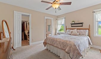 3224 Sand Crk, Adrian, MI 49221