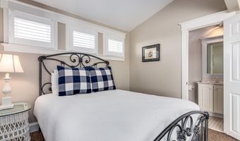 811 S Bald Head Wynd # B, Bald Head Island, NC 28461