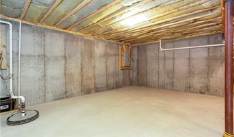 314 Chases Way A, Middletown, RI 02842