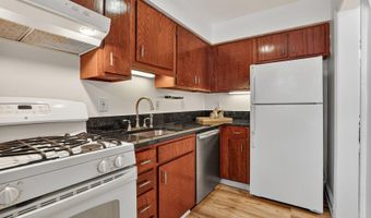 2736 ORDWAY St NW 3, Washington, DC 20008