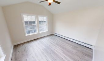 22 14th St, Bangor, ME 04401