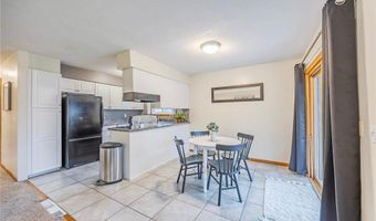 838 Jonathan Dr, Apple Valley, MN 55124