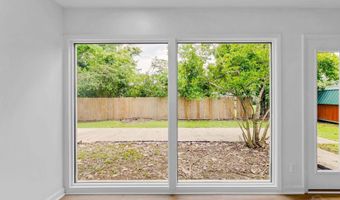 18 Rollins Pl, Atmore, AL 36502