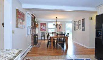 17 Melbourne Dr, Narragansett, RI 02882