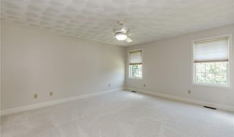 3 Sweet Corn Dr, Cranston, RI 02921