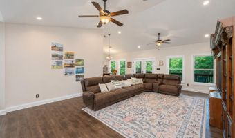 1827 Waterway Dr, Baker, FL 32531