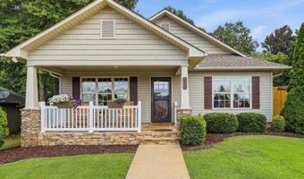 610 Fawn Branch Trl, Boiling Springs, SC 29316