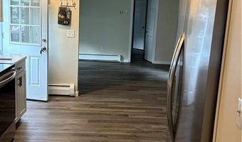 89 Sherwood Valley Ln, Coventry, RI 02816