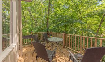 609 Ridgewood Ct, Ann Arbor, MI 48103