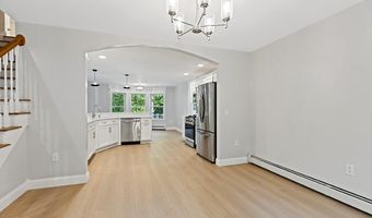 25 Lake Grove Ln, Auburn, ME 04210
