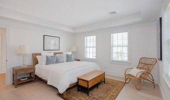 23 Catherine St, Newport, RI 02840
