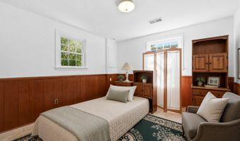 4908 ERIE St, Annandale, VA 22003