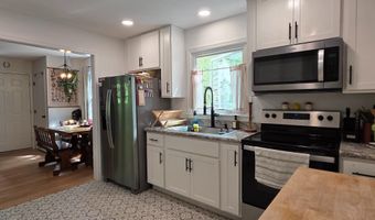 4 CAROLEE Dr, Dover, DE 19901